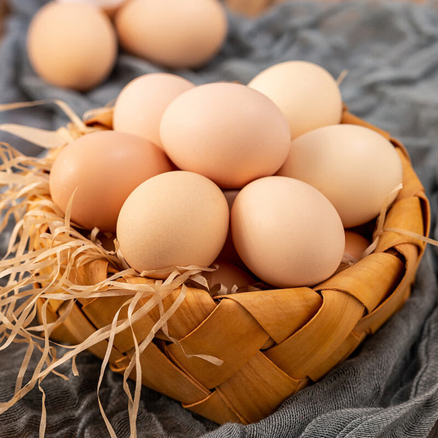 有券的上：京喜 正宗谷物喂养农家土鸡蛋40g±5g初产蛋早餐蛋