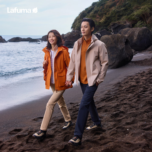 乐飞叶 LTXT 女款冲锋衣 LFJA5CS61