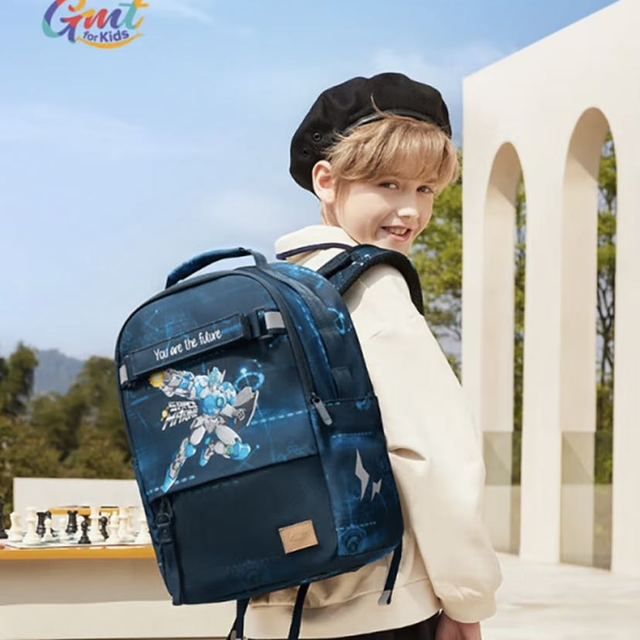 Gmt for kids 男女孩护脊减负双肩包大容量书包