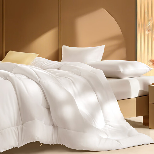 PLUS会员：富安娜 舒暖 纤维被子冬季被芯 7斤 230*229cm 白色