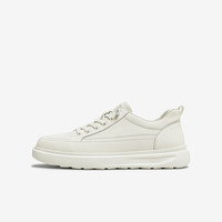 他她 男士简约百搭板鞋 VNN01CM5