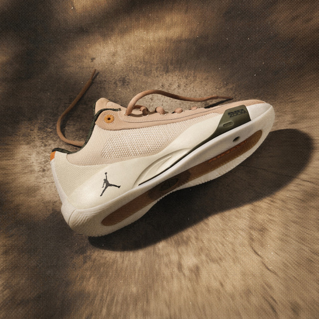 NIKE 耐克 鞋东契奇子实战夏季新款JORDAN LUKA 77运动篮球鞋 HJ5199-200