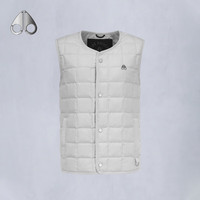 保暖服饰：MOOSE KNUCKLES 加拿大小剪刀 MERA 90%鸭绒男士羽绒马甲背心 灰白色