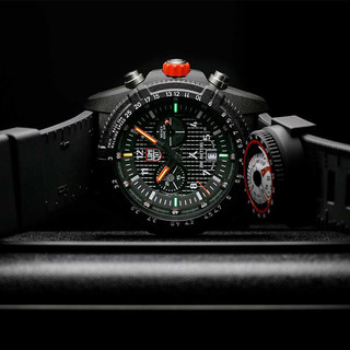 雷美诺时（Luminox）【贝爷联名】瑞士军表陆系列多功能计时潜水氚气表