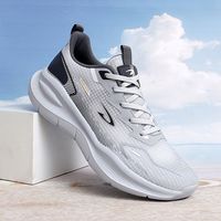 德尔惠男鞋夏季运动体育生减震跑步耐穿轻便网面厚底抓地防臭跑鞋