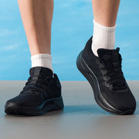 adidas 缓震 运动鞋