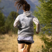 户外运动越野跑连帽夹克外套女adidas阿迪达斯outlets TERREX 黑/白 L