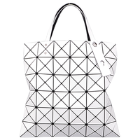 ISSEY MIYAKE 三宅一生 LUCENT系列 女士单肩托特包 AG053 亮面白色 中号