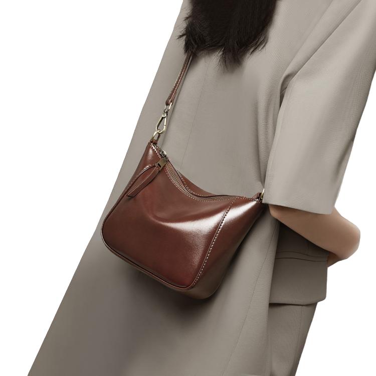 头层牛皮包包女2024饺子包手机包女斜挎包