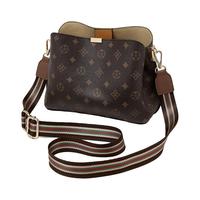 包包女2024年轻奢女包单肩斜挎包手机包水桶包时尚大容量