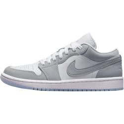 NIKE 女鞋AIR JORDAN 1 AJ1低帮复古运动鞋篮球鞋 DC0774-105