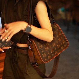 醉牛 轻奢品牌女包2025四季通用通勤百搭高端单肩斜挎包豌豆包