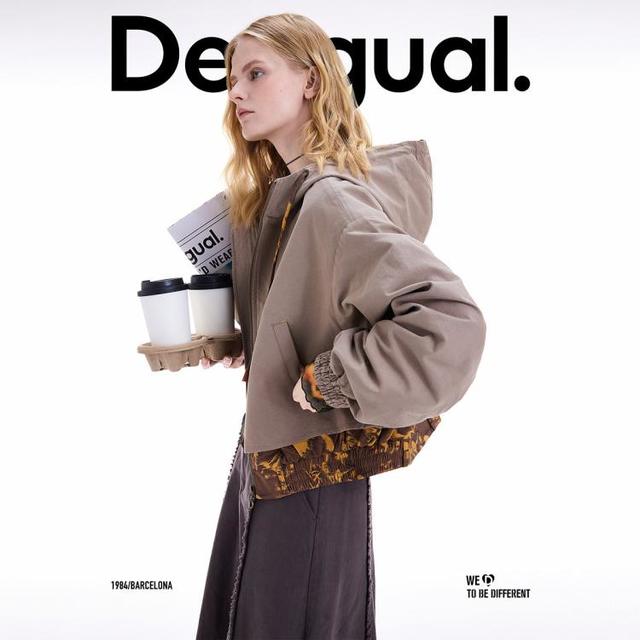 Desigual 25秋冬新品花卉印花拼接假两件下摆女士外套