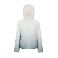 千仞岗(CHERICOM)个性渐变色新款短款羽绒服女时尚连帽轻薄保暖冬装外 渐变绿89218 16