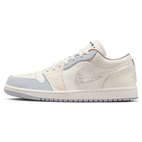 NIKE/耐克 经典皮面 女士板鞋