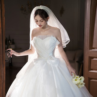 红妆饰佳 婚纱2025新款新娘主纱法式在逃公主轻纱抹胸简约缎面小个子出门纱