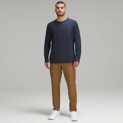 lululemon 丨Fundamental™ 男士长袖 T 恤速干 LM3CZRS 深海蓝黑