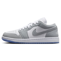耐克(NIKE)Jordan耐克乔丹AJ1板鞋女运动鞋秋季刺绣低帮缓震轻便DC0774 105白色/狼灰/铝蓝 38