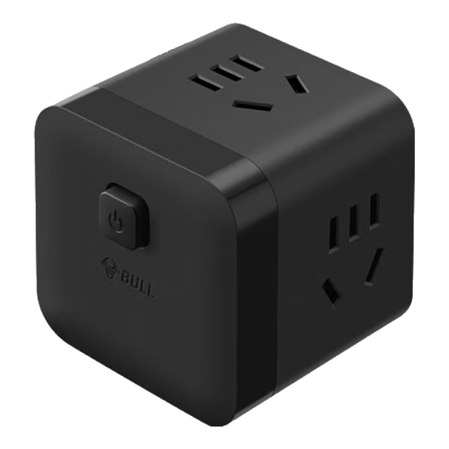 今日必买：公牛 小魔方插座 一转三无线转换器