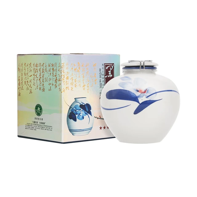  BLACK SOIL/黑土地 纯粮食酒 白酒  浓香型 坛装 52%vol 900mL