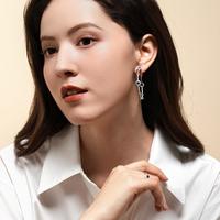 apm MONACO Festival系列蓝色与绿色宝石圈形耳环 AE14225M