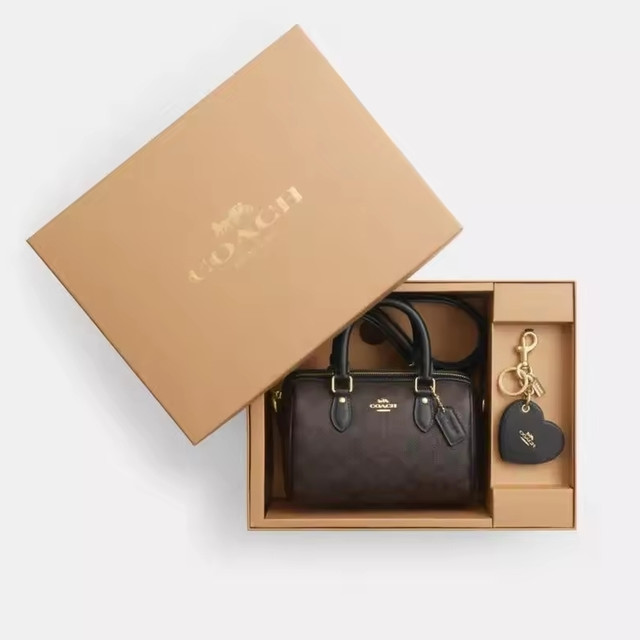 限新用户：COACH 蔻驰 女士ROWAN迷你波士顿包&镜包挂饰套装 礼盒