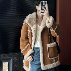 ME HOME YANG 人生是旷野 女士短外套 牛角扣一手长正反两穿