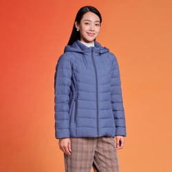 坦博尔 科技面料轻薄短款羽绒服女可脱卸帽宽松保暖外套TD236256