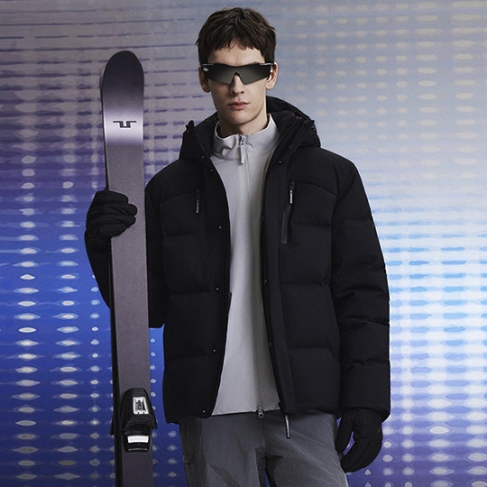 保暖服饰：J.Lindeberg 金林德伯格 鹅绒防水透湿滑雪连帽短款羽绒服