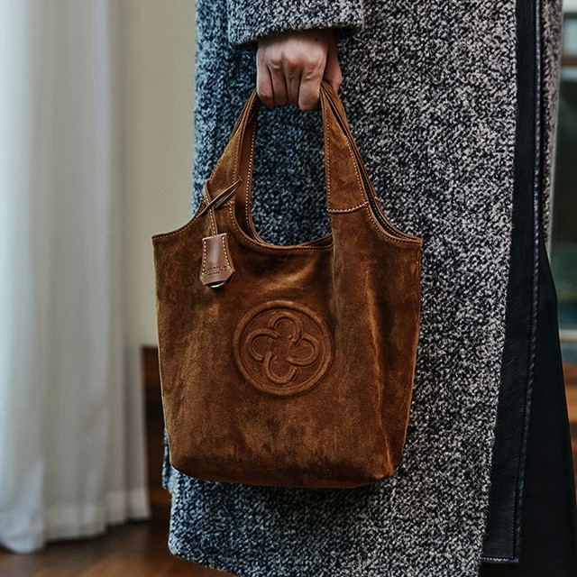 CASSILE 羊皮绒毛感手提包