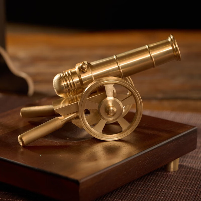 鲸意 GINIX 创意黄铜可放意大利炮摆件