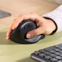 SANWA SUPPLY 山业 SANWA山业无线蓝牙双模鼠标 轻量型工学海豚造型 垂直竖握 自定义按键 静音办公游戏 黑色