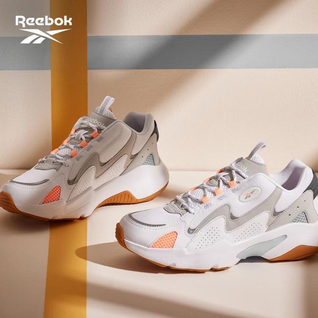 Reebok 锐步 TURBO 女士运动休闲厚底跑步鞋 EH3111