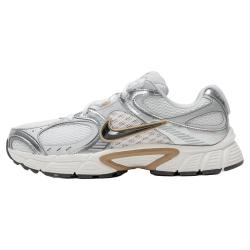 NIKE V5 RNR 轻量缓震支撑 男士运动鞋