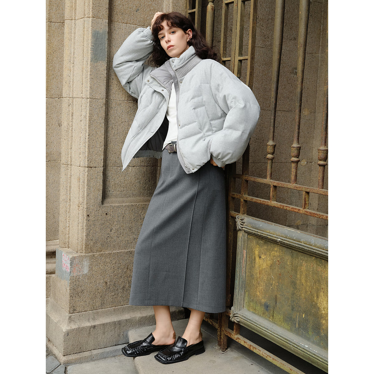 ELLE90白鸭绒高级感灰色短款羽绒服女2025冬季新款宽松保暖外套 浅灰