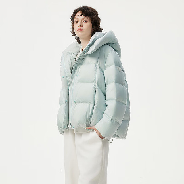 坦博尔 韩版泡芙羽绒服女短款可脱卸帽冬天宽松厚外套TBF530368D