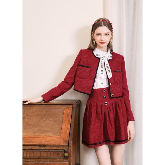 欣贺艾薇 2024年冬季活力元气女孩名媛千金圆领短外套高腰短裙女式套装