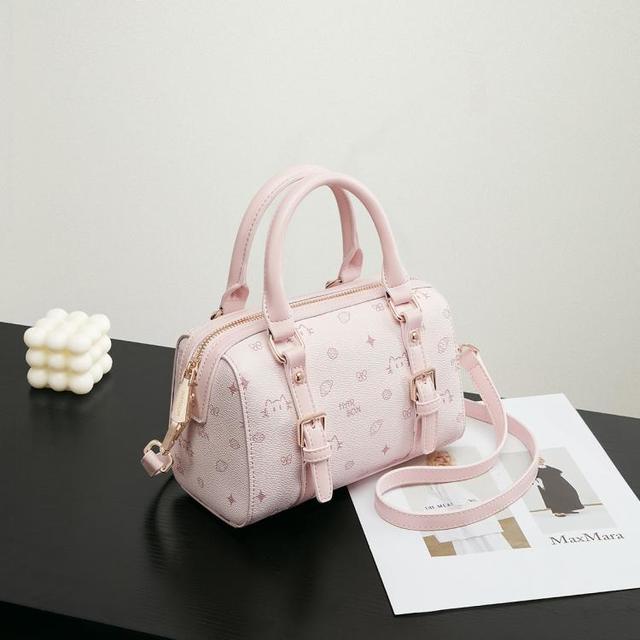 哈森 包包女2025爆款轻奢大容量波士顿包枕头包手提包单肩斜挎女包