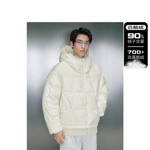 保暖服饰：GXG 零压系列 【700+高蓬】90%鹅绒廓形轻柔短款连帽羽绒服