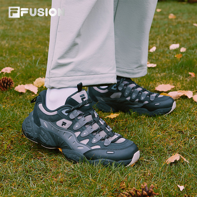 88VIP、今日必买：FILA 加绒松果鞋 男款老爹鞋