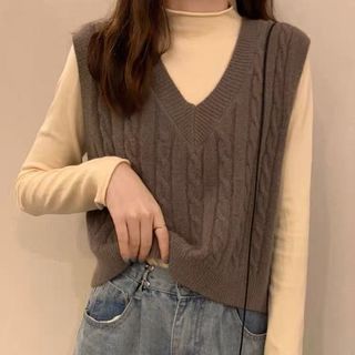 白色v领马甲背心毛衣针织衫春款2025女韩版宽松短款外搭上衣