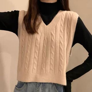 白色v领马甲背心毛衣针织衫春款2025女韩版宽松短款外搭上衣