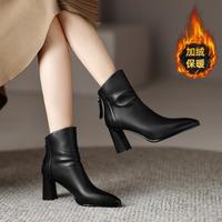 卡文 时尚尖头鞋柔软真皮气质短筒靴子女显瘦粗高跟时装靴