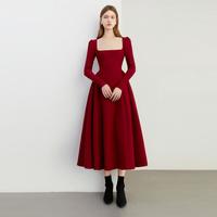 DPLAY 2025年秋季法式风方领红色收腰长袖敬酒服连衣裙红裙女