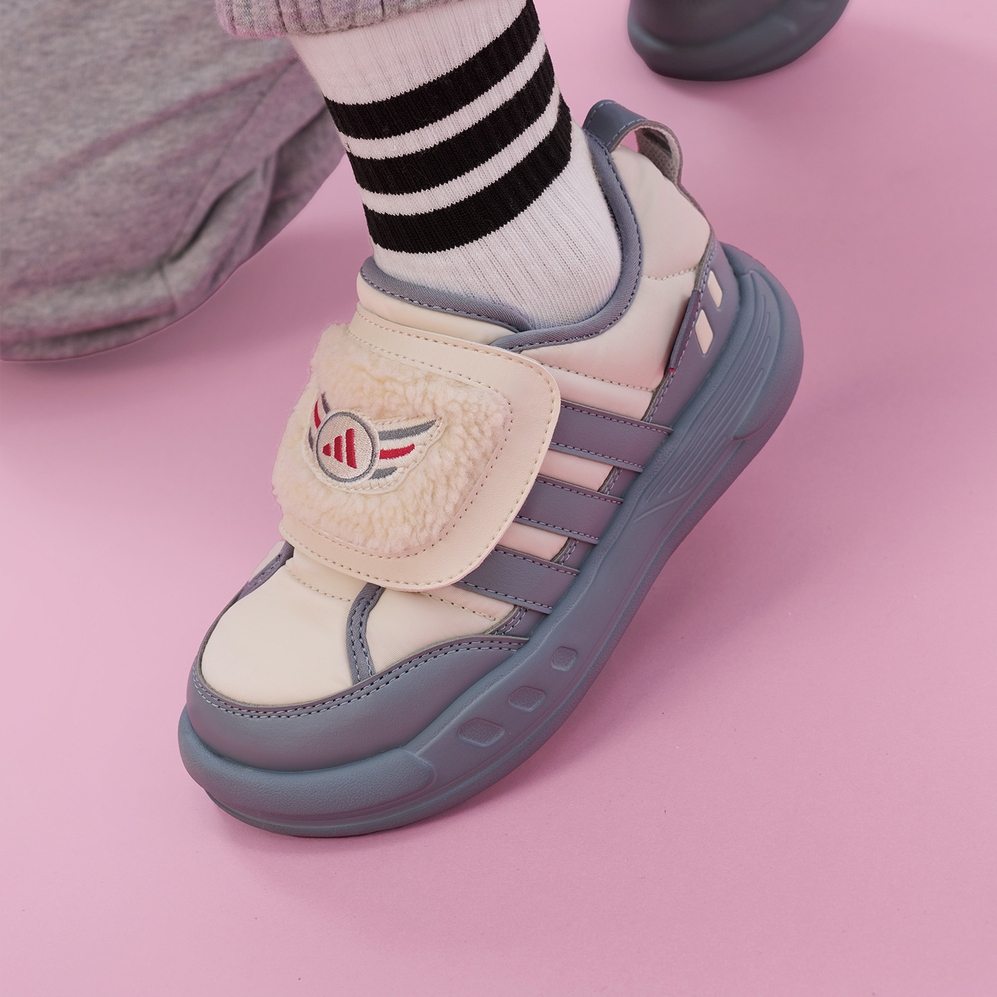 奇妙白/灰色