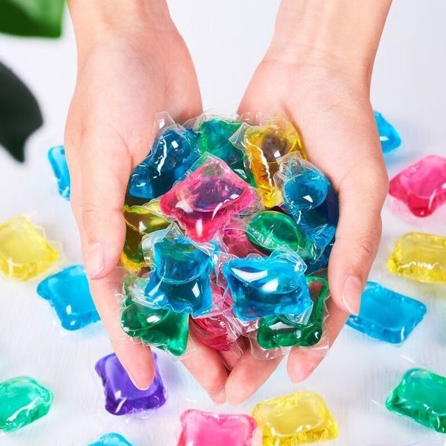 魅洁 洗衣凝珠香水型持久香味护理球液洗衣服除菌除螨留香珠家庭装 四种香型混合 100颗盒装