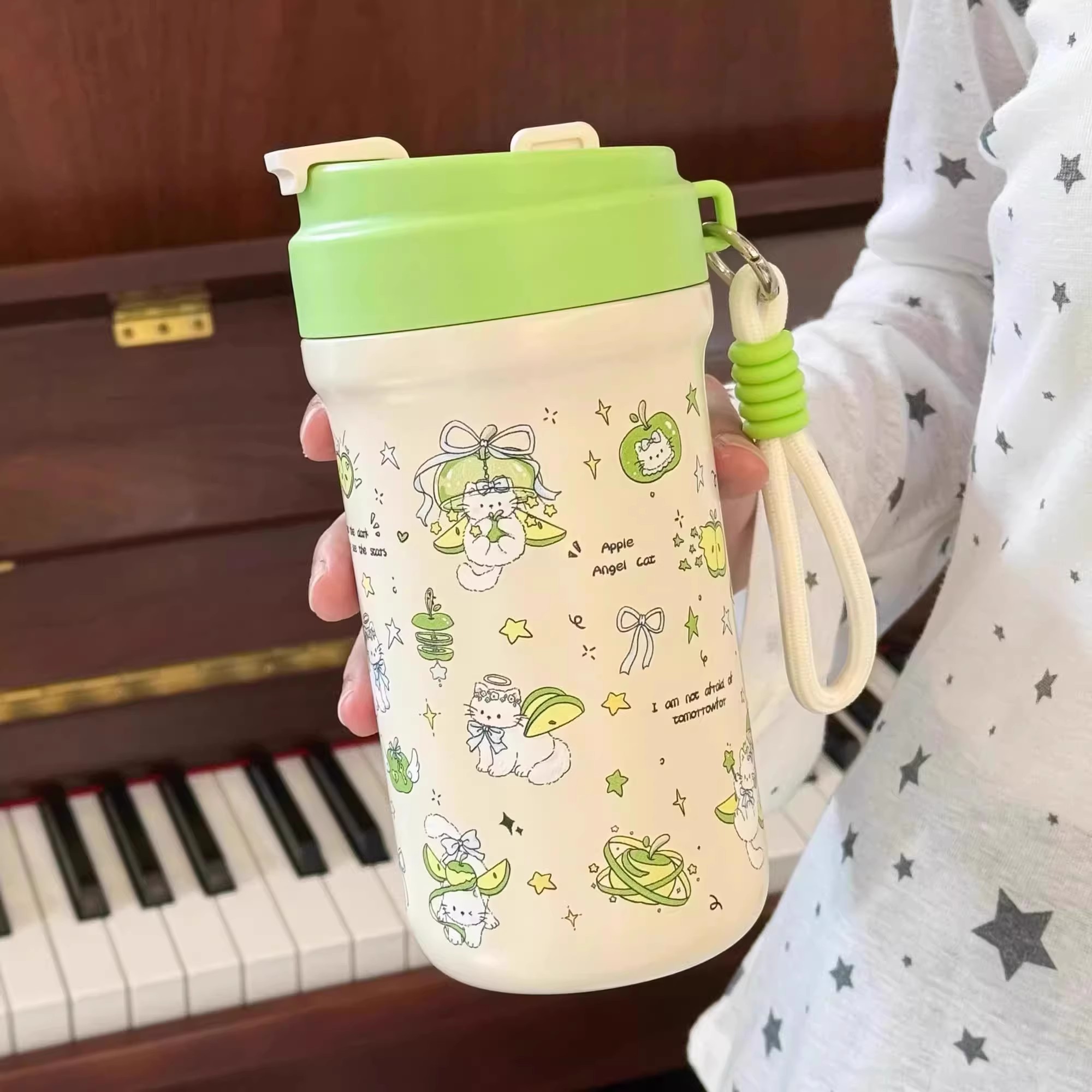 绿盖苹果小猫-600ml【+杯刷+吸管刷】