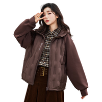 雪中飞短款鹅绒羽绒服女士2025新款轻薄宽松保暖卫衣拼接连帽秋冬季外套
