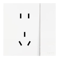 罗格朗开关插座面板 浅央系列陶瓷白色86型暗装 五孔带开