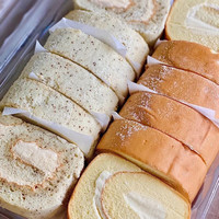 瑞士卷拿铁味300g*1盒+瑞士卷原味300g *1盒（每盒8块））顺丰直发